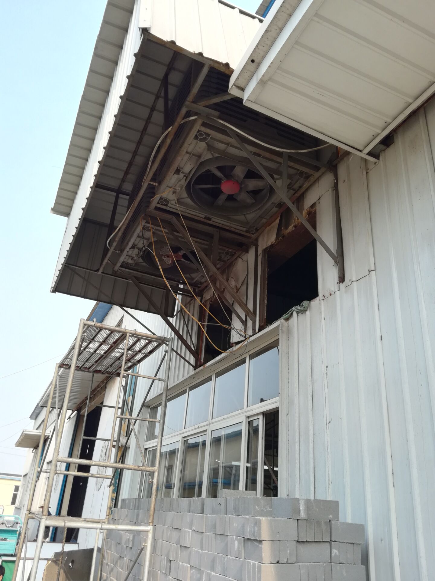 车间岗位降温高温车间降温 车间快速降温方法		车间温度标准范围是多少		什么算高温车间 车间工位降温		对高温车间更好选用		车间一般多高 高温车间		工厂车间降温方法		奥尔达车间降温设备